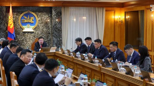 Иргэн, аж ахуйн нэгжийн газар эзэмших, ашиглах хүсэлтийг орон нутагт нь шийдвэрлэнэ